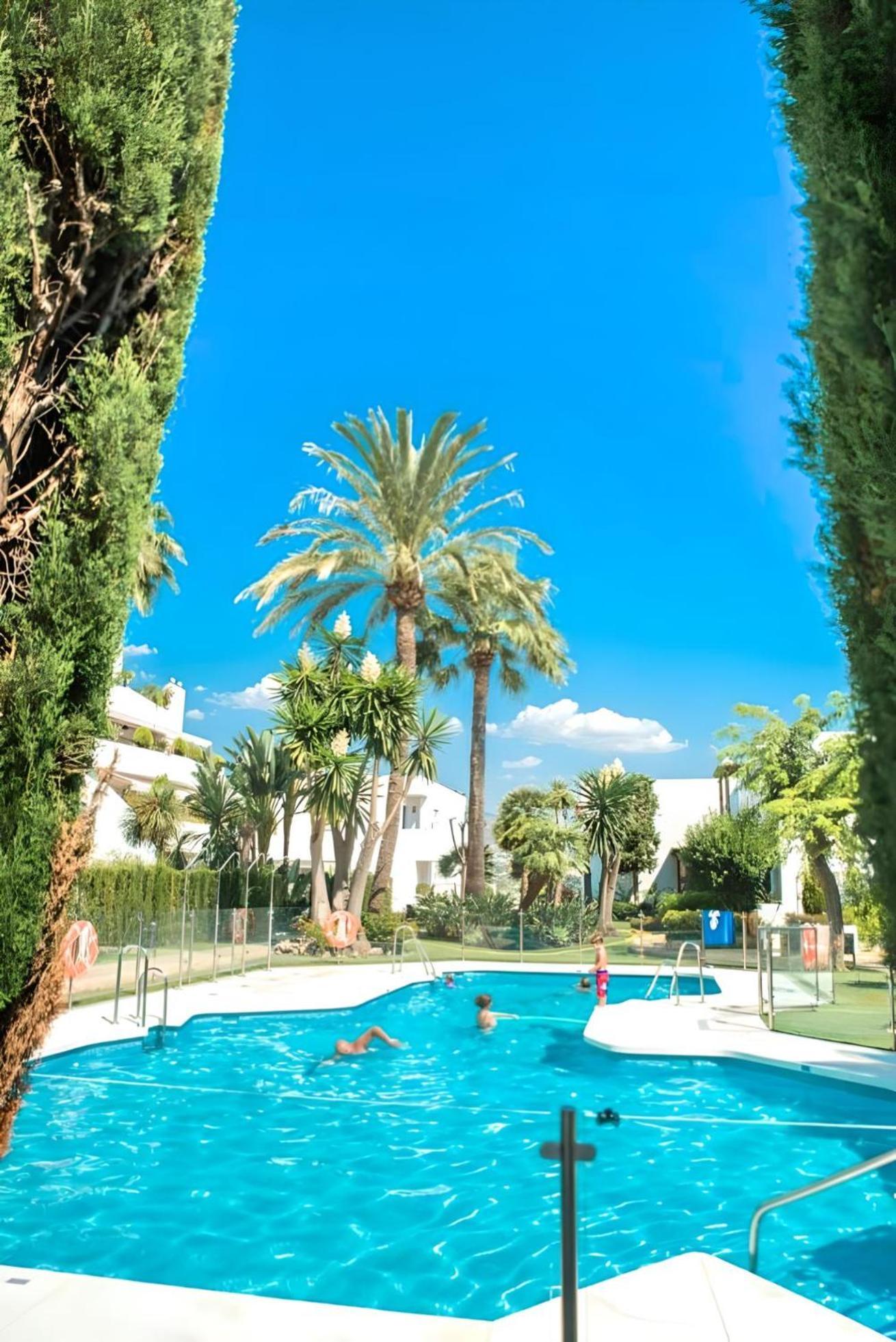 Gorgeous 2Br Apt. W/ Mountain View Puerto Banus Marbella Exterior photo